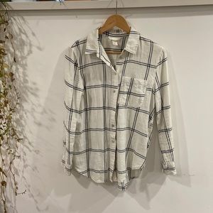 White and black blouse from H&M